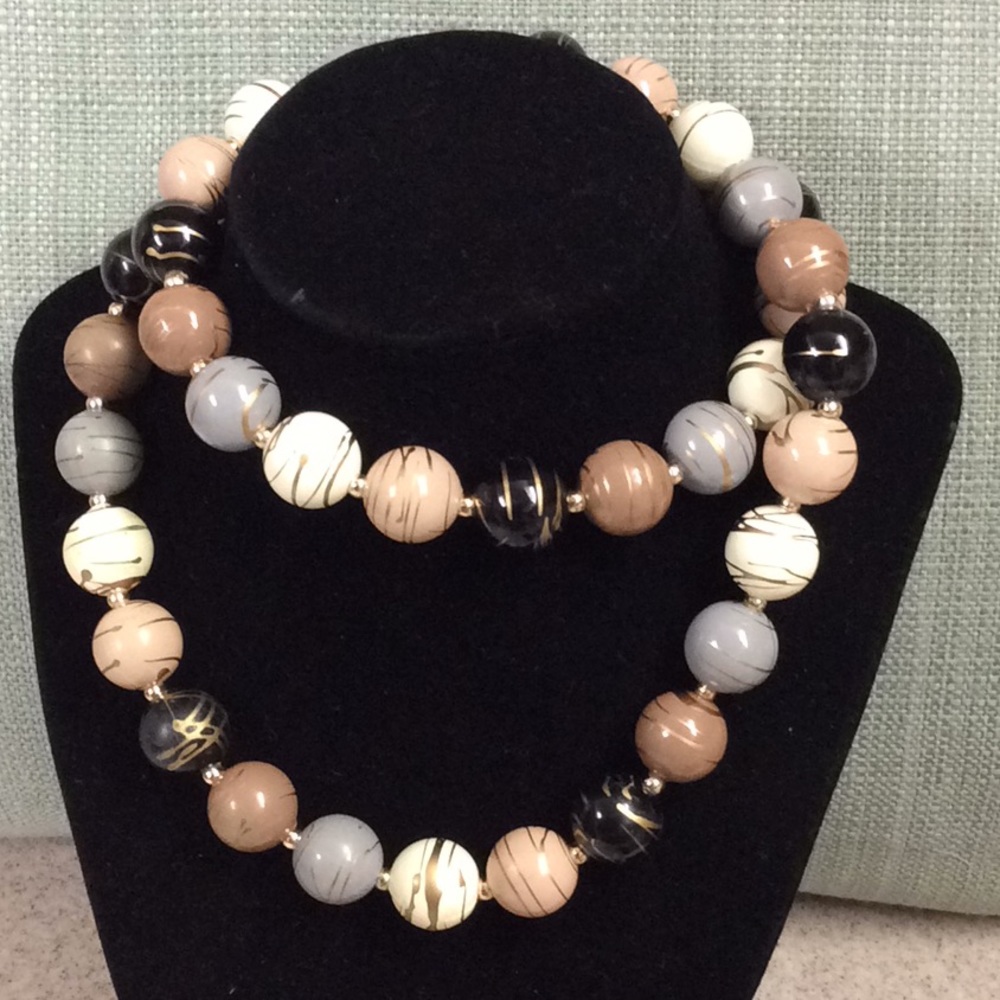 Vintage beaded necklace